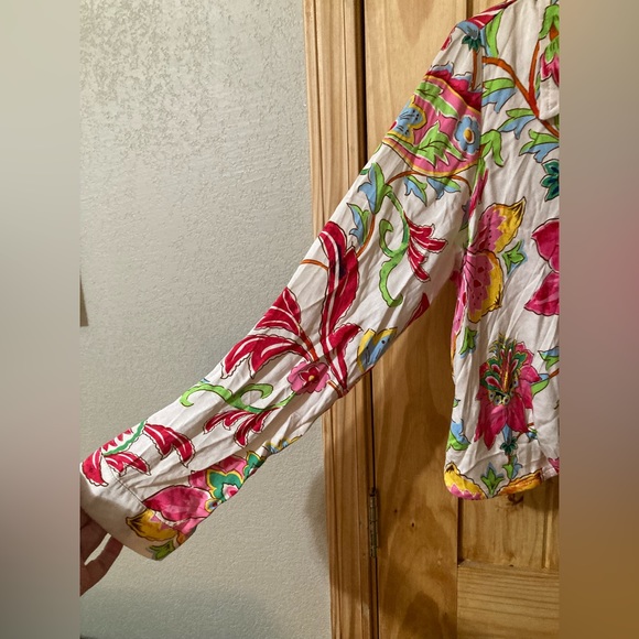 NWOT - Rachel Zoe size XS long-sleeved faux wrap floral top - Picture 3 of 8